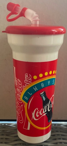 58129-1 € 2,00 coca cola drinkbeker Aways embleem H.D..jpeg